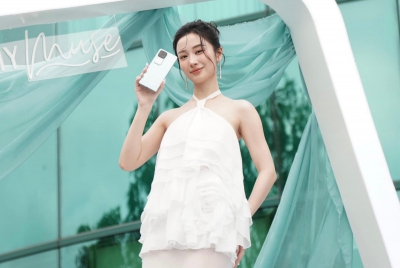 Smartphone Samsung giảm hơn 10 triệu đồng, vivo V30 Series ra mắt tại Việt Nam Lê Mỹ